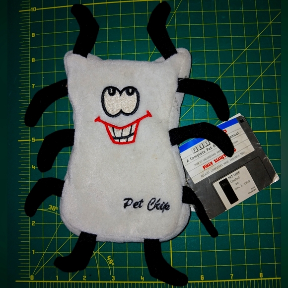 Y2K plush computer chip - Picture 1 of 4